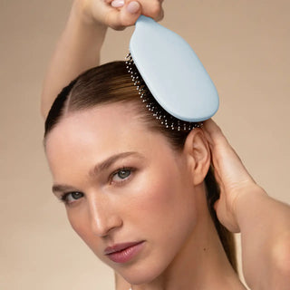 Kitsch Smooth & Polish Brush in Haze Blue